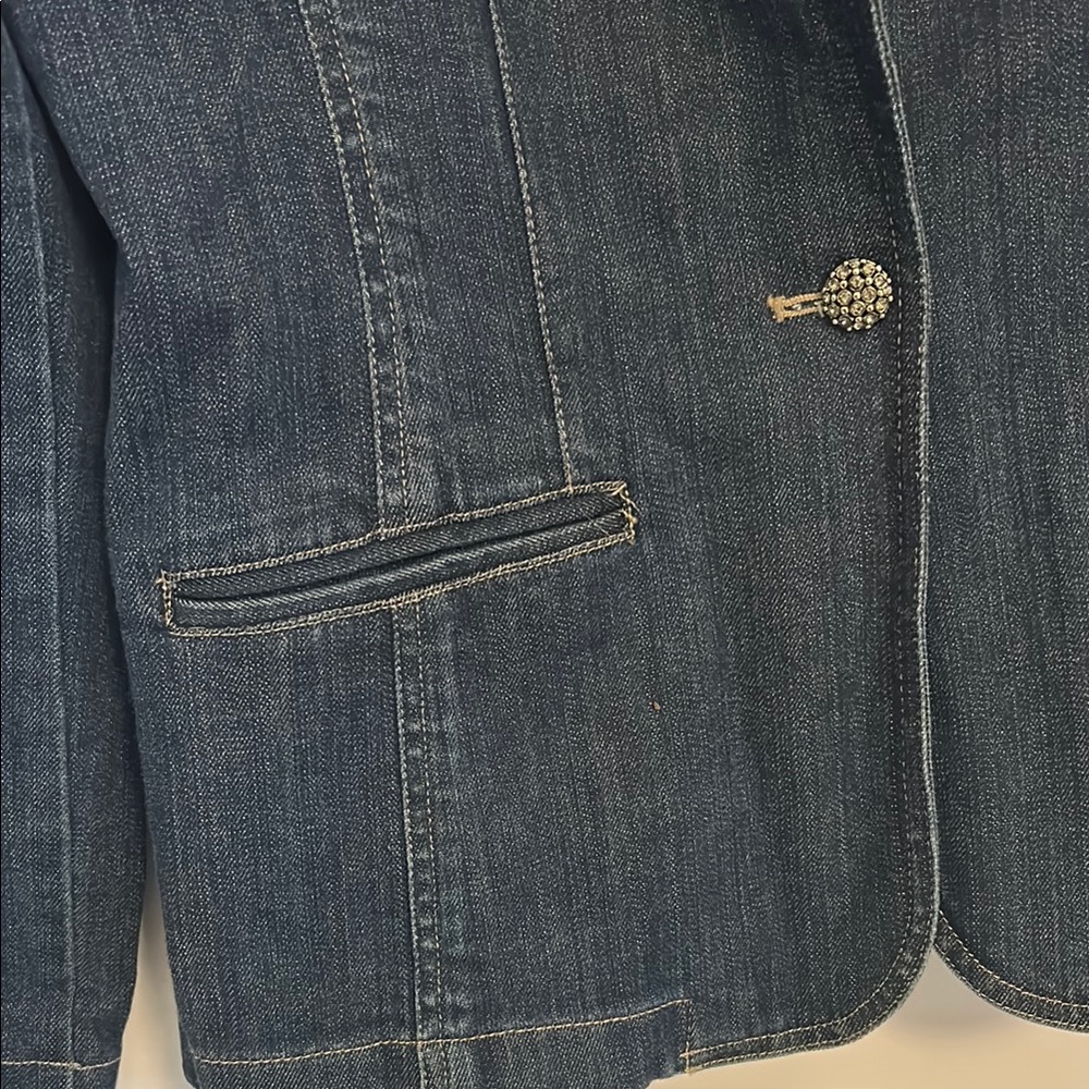Women's Black Denim Jacket - Picture 5 of 8